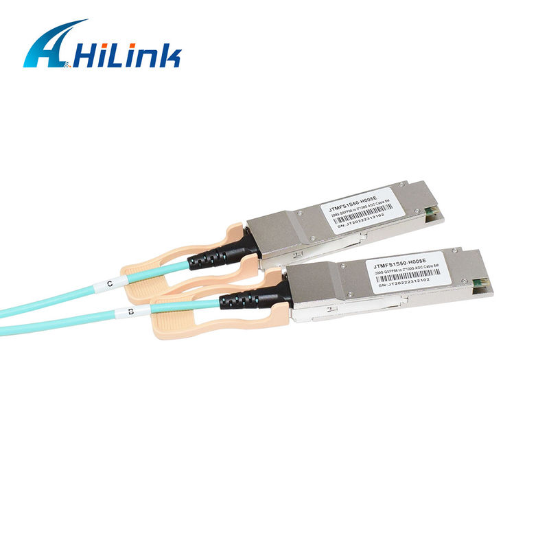 Solution AOC de câble optique actif 200G QSFP56 à 2*QSFP28 2*100G certifiée pour la transmission de données à des températures extrêmes